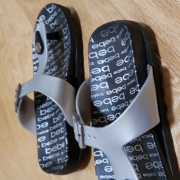 thong sandals flexible sole bebe girls silver sz S - Picture 5 of 8